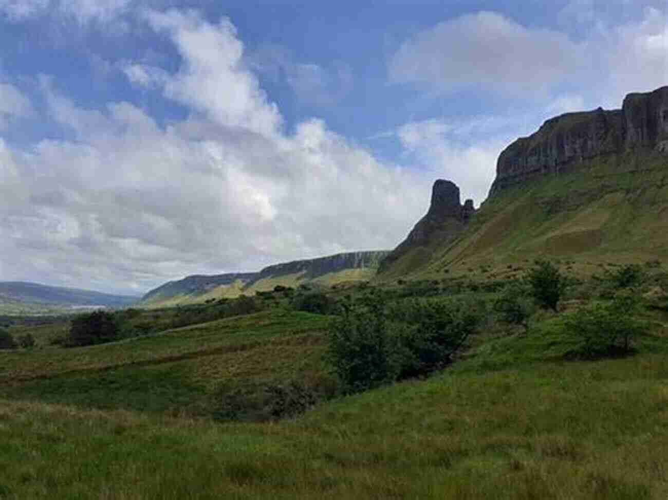 Beautiful View Of Eagle Rock During Summer Ideal For Relaxation And Adventure All Summer Long (Eagle Rock 1)