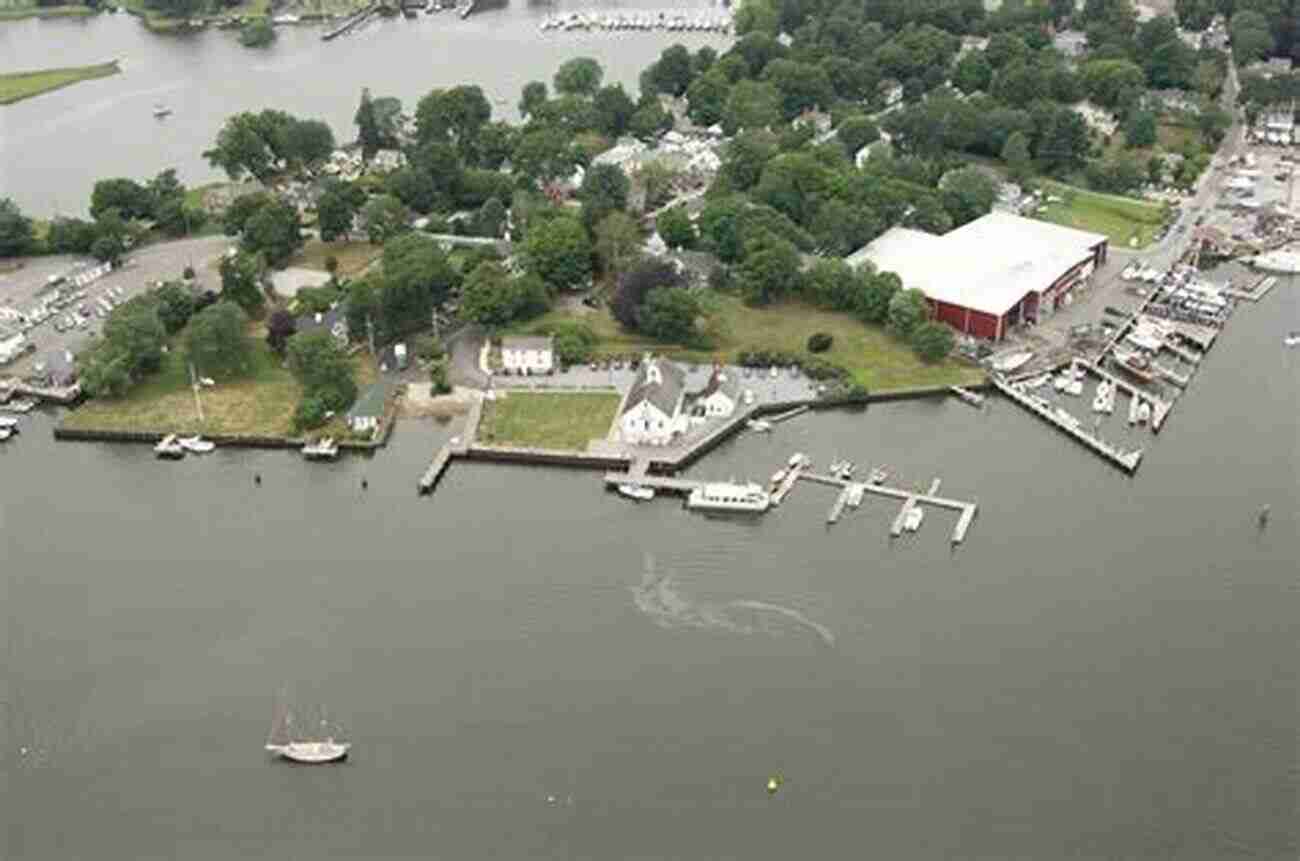 Connecticut River Shipbuilding Museum Connecticut River Shipbuilding (American Heritage)