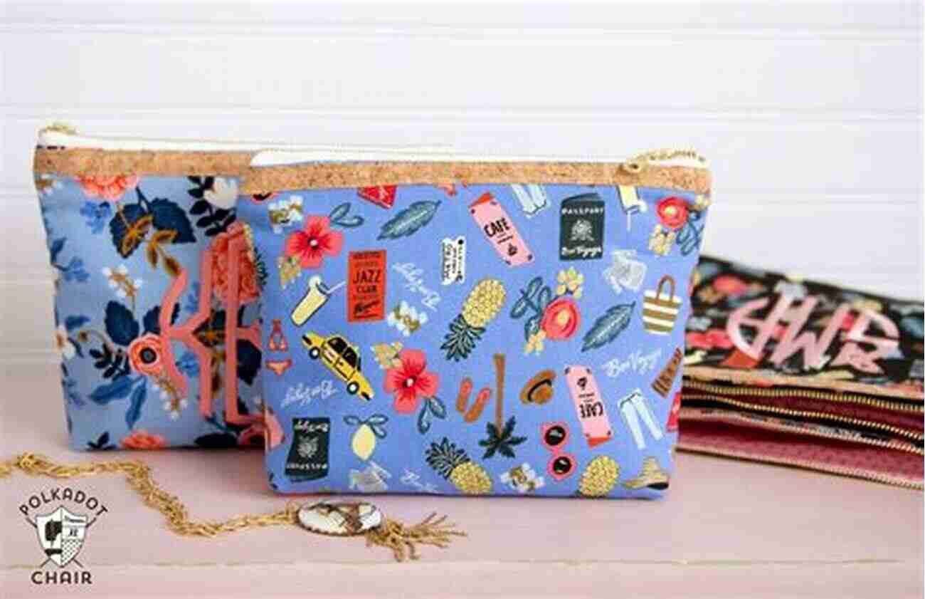 DIY Fabric Pouches Fat Quarter: Bags Purses: 25 Projects To Make From Short Lengths Of Fabric