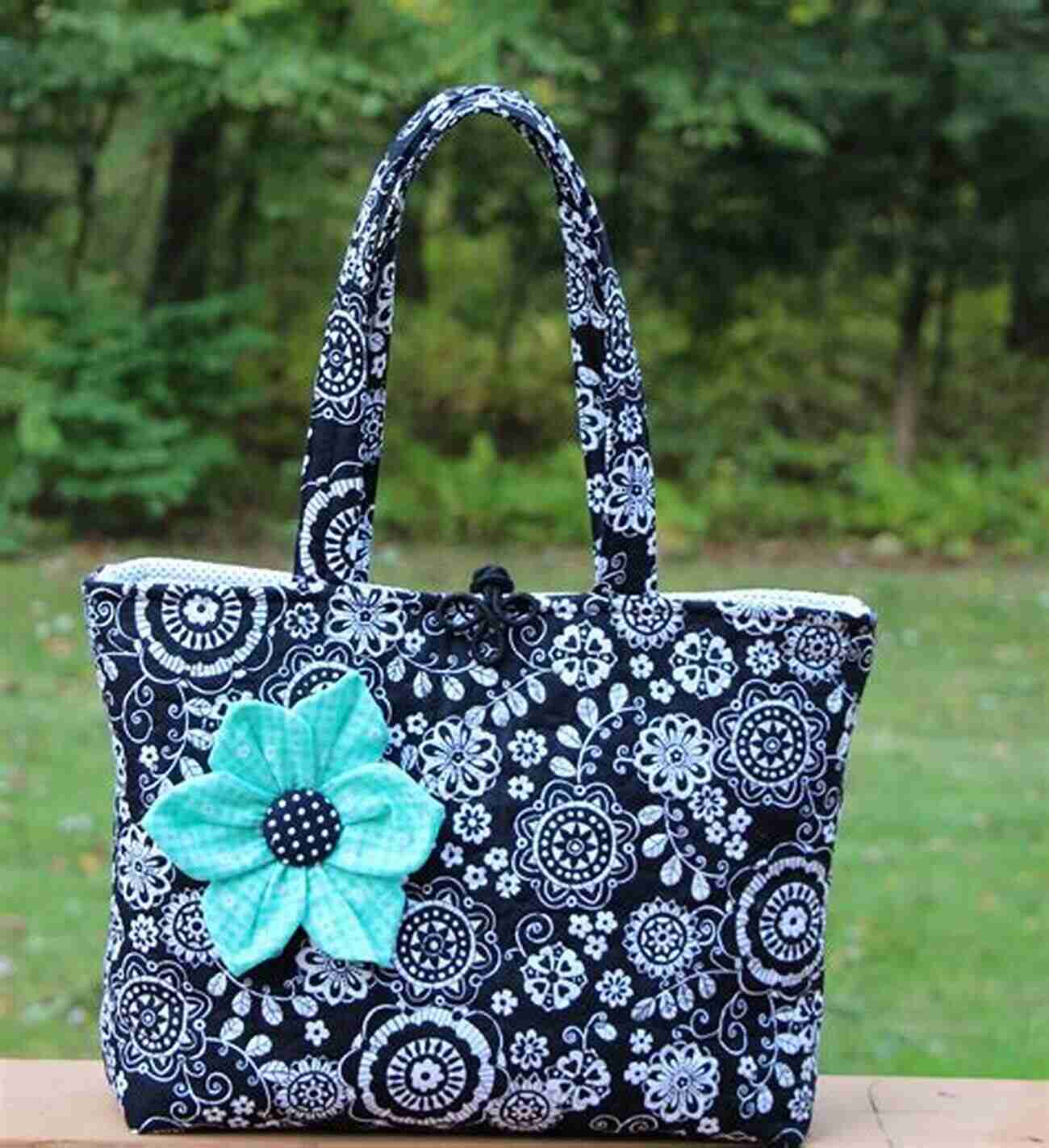 DIY Fabric Tote Bags Fat Quarter: Bags Purses: 25 Projects To Make From Short Lengths Of Fabric