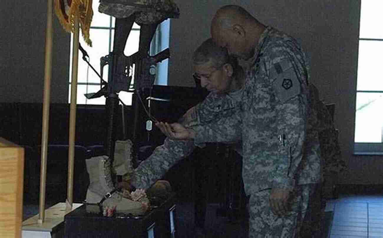 Honoring The Fallen Strykers In Afghanistan: 1st Battalion 17th Infantry Regiment In Kandahar Province 2009 (Vanguard Of Valor 4)