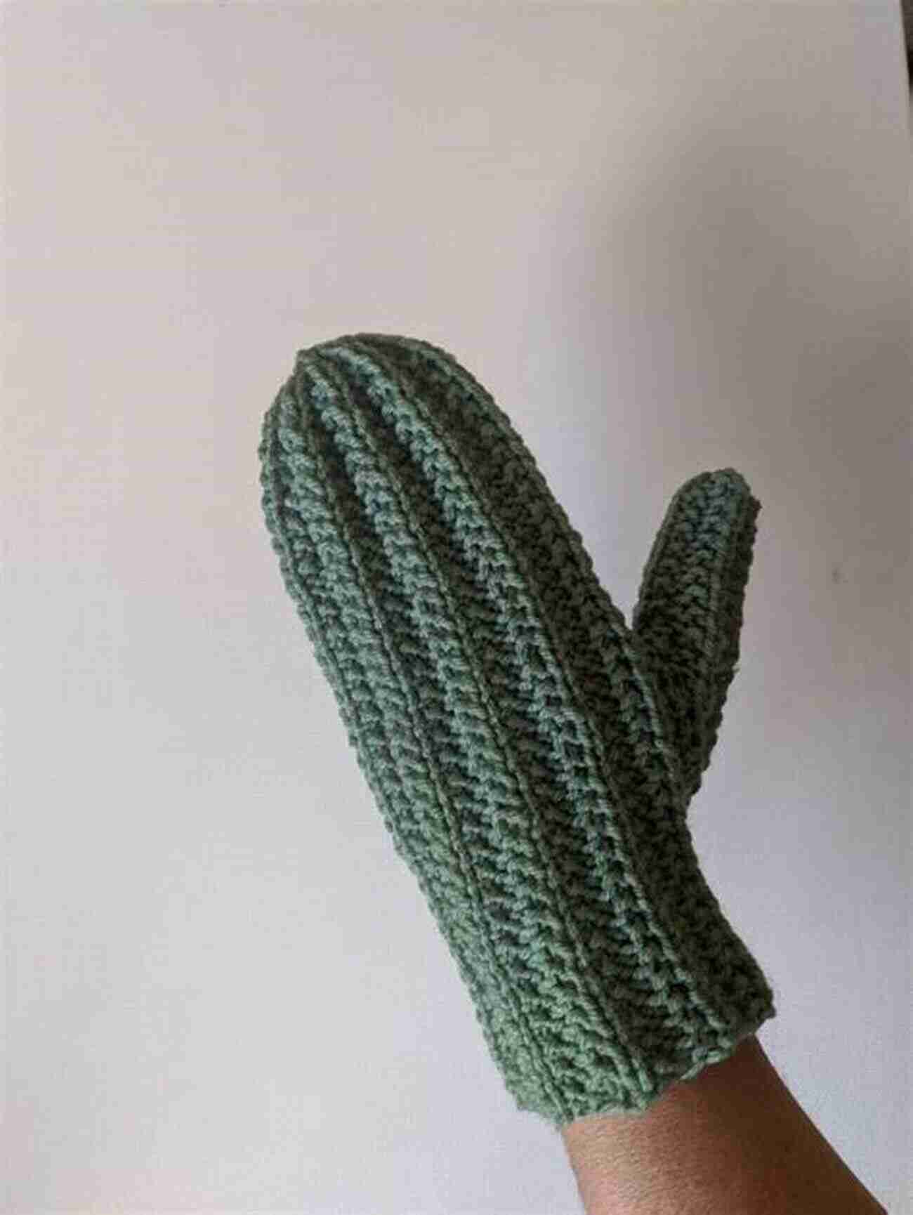 Quirky Cactus Mittens Knitting Pattern Threshold Picture Guides 26 POLES AND GRIDWORK: 22 More Outrageously Unique Knitting Patterns (Threshold Picture Guides 26)